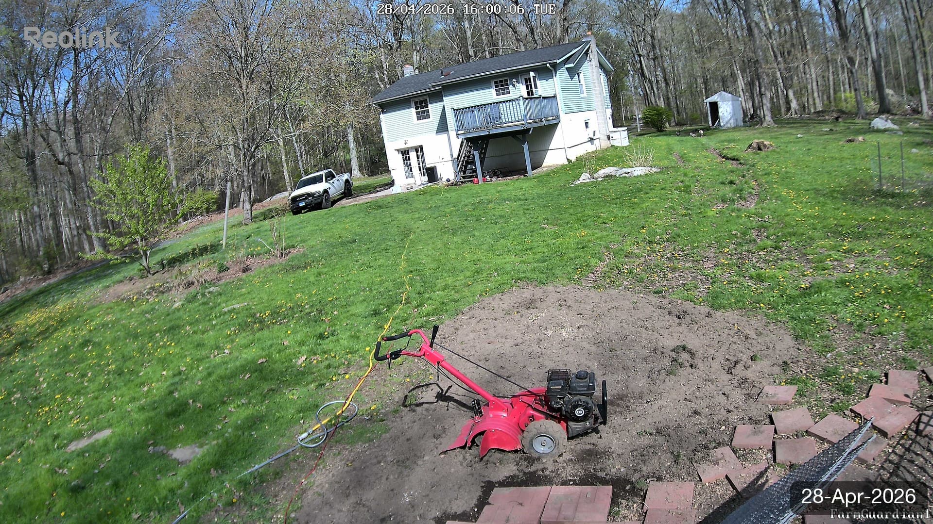 Yard on 28-Apr-2026, Evening